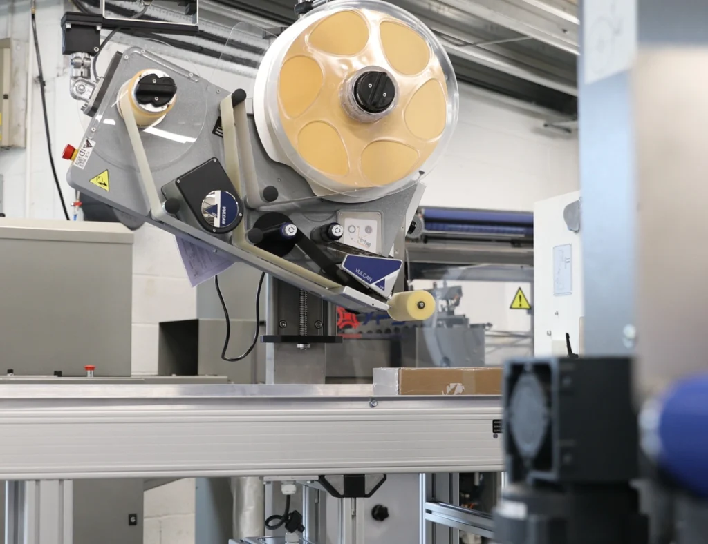 Flexo-ECOM-Horizontal-Bagger-Labeller-Detail