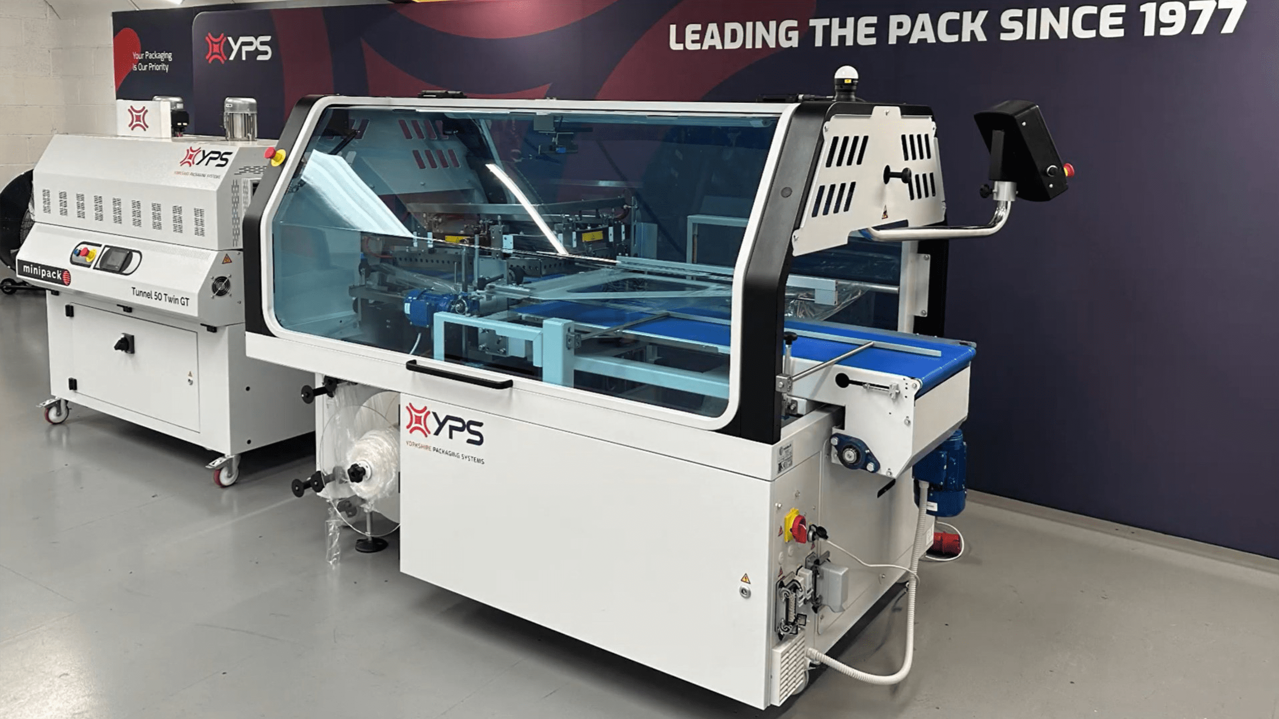 Semi-Automatic Sleeve Wrapper Machines For Product Packaging