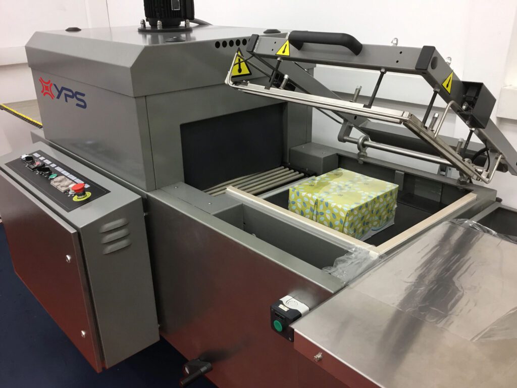 Semi-automatic-l-sealer-with-product