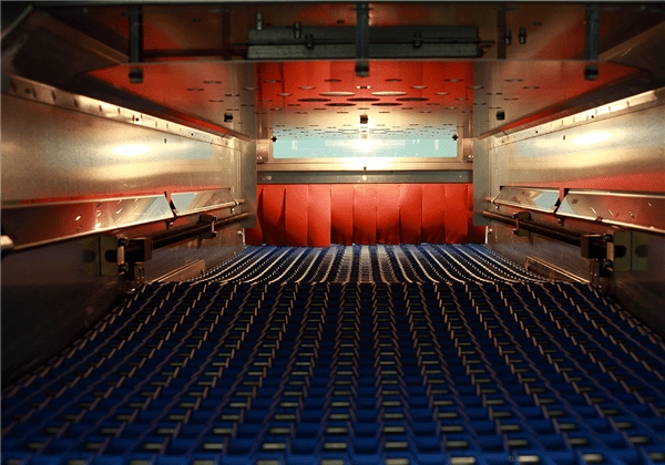shrink-heat-tunnel-interior-conveyor-belt